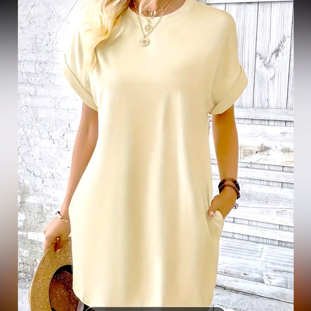 Brand NWT✨ Solid Color Crew Neck Dress👗